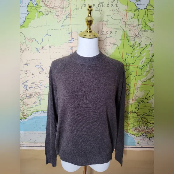 Mercer Street Studio Chocolate Crewneck Sweater. Size M Long Sleeve Zip Back - Picture 1 of 8